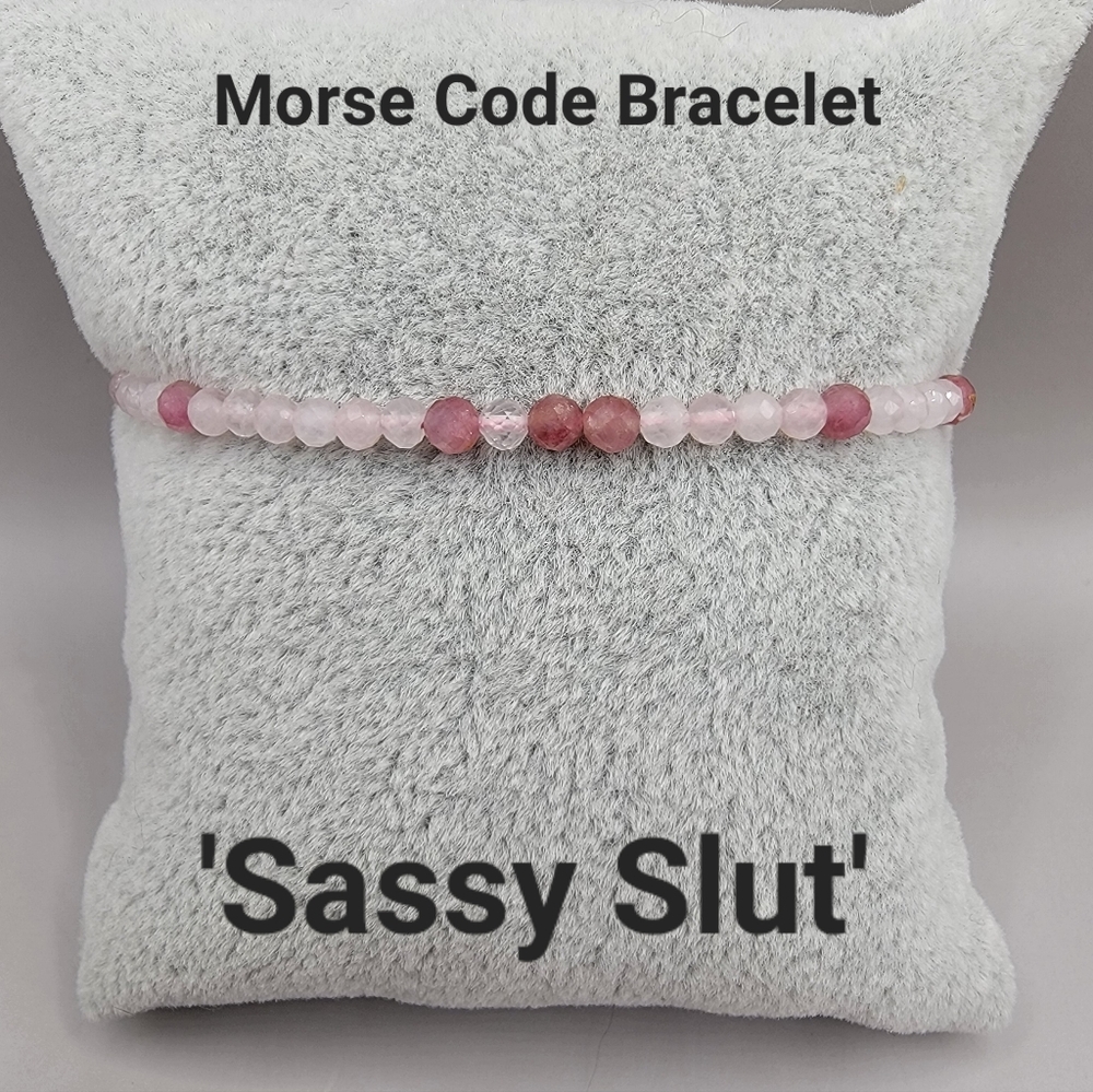 Inappropriate bracelets - Picture 7 of 8